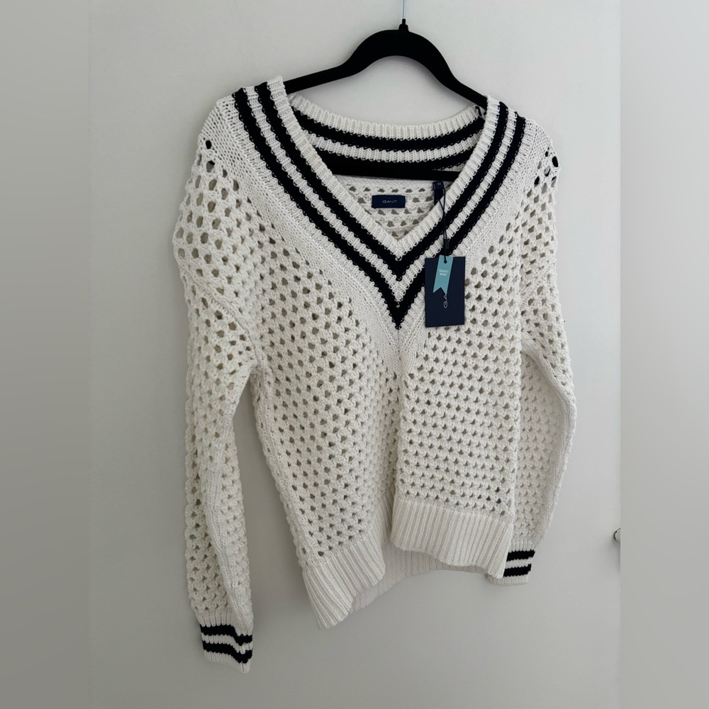 Gant White Knit V Neck Sweater NWT - Picture 8 of 11